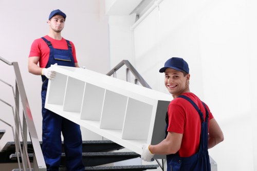 Professional packing and unpacking services in Belgravia for luxury home moves