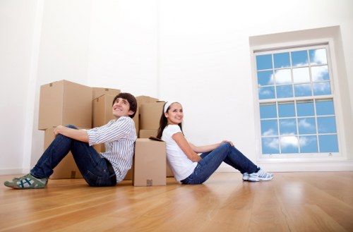 Different box types and wrapping supplies for packing and boxes in Belgravia
